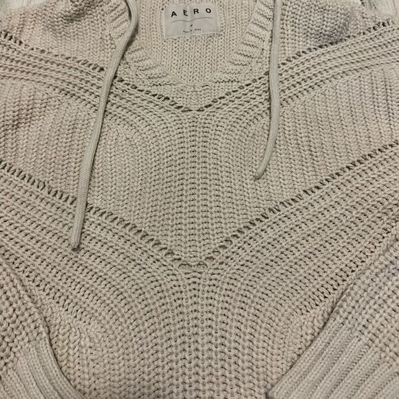 Aeropostale Hooded Sweater  - Picture 2 of 5